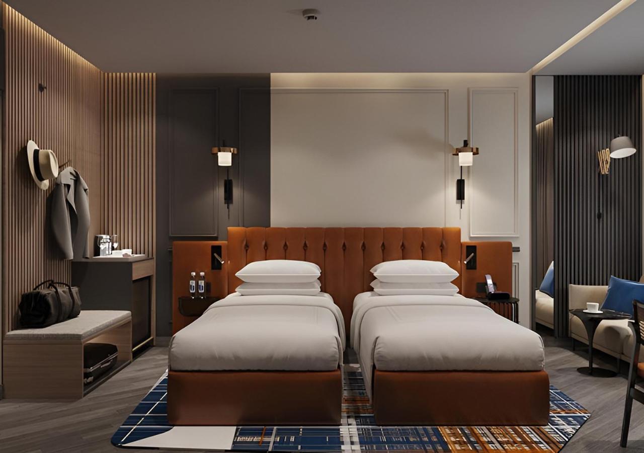 Ramada Encore By Wyndham Indore Nipania Extérieur photo