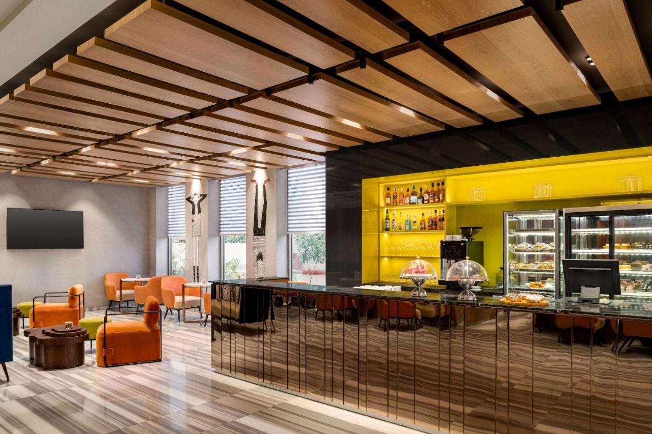 Ramada Encore By Wyndham Indore Nipania Extérieur photo