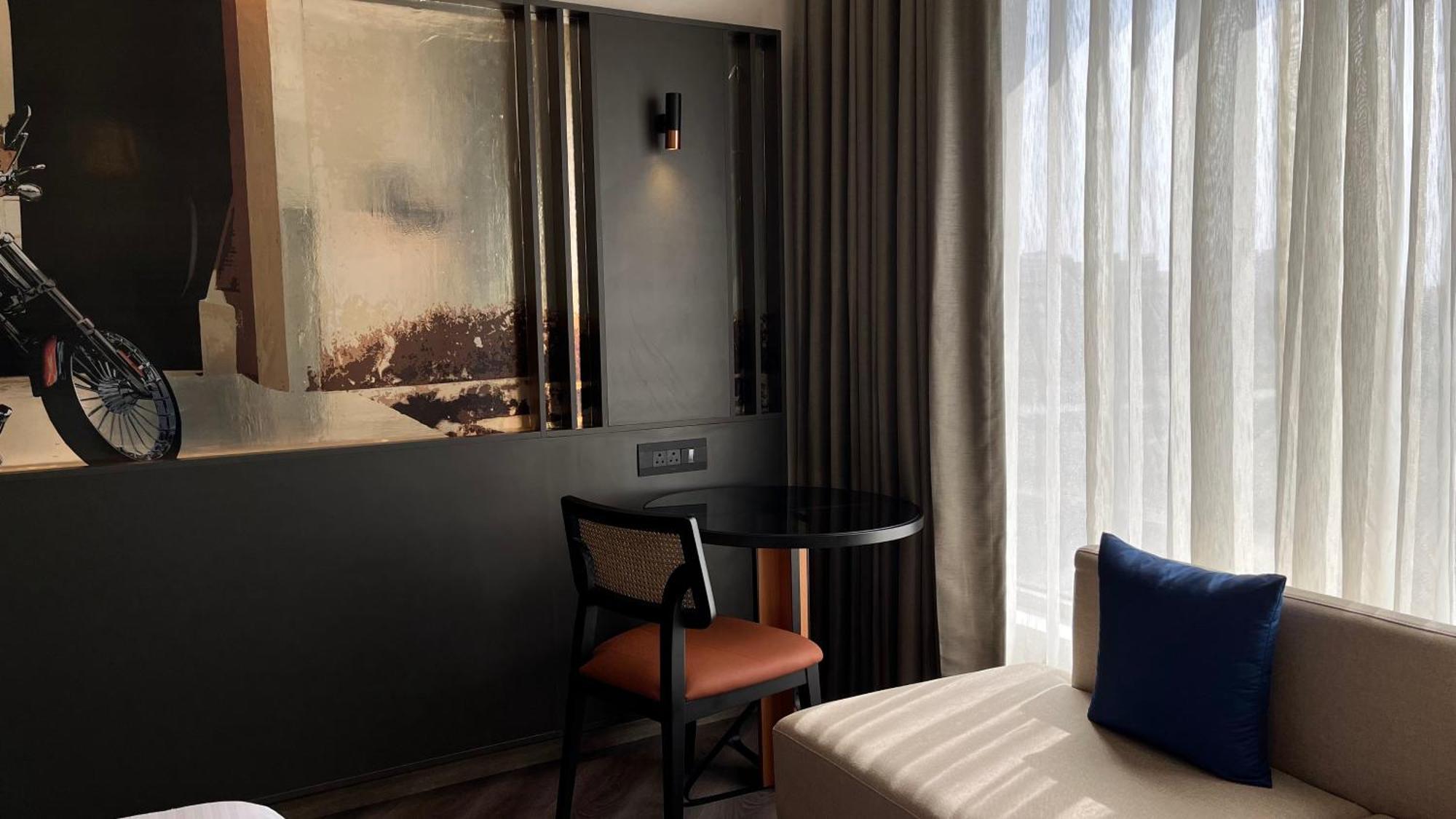 Ramada Encore By Wyndham Indore Nipania Extérieur photo